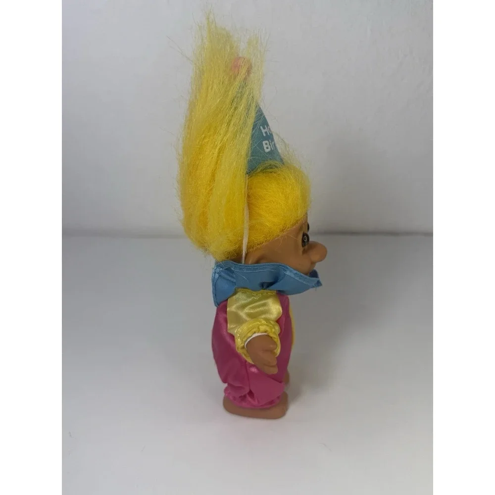 HAPPY BIRTHDAY CLOWN ACE NOVELTY Troll Doll YELLOW HAIR W/ Birthday Hat & Outfit